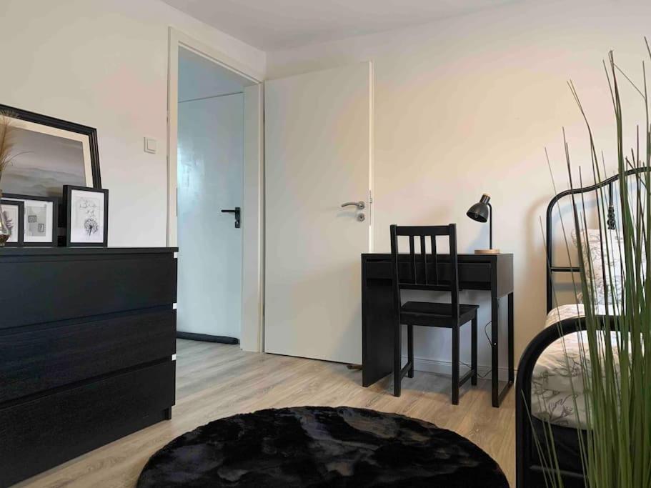 5Minuten Von Der City Entfernte Wohnung Mit Parkpl Bielefeld Exterior photo