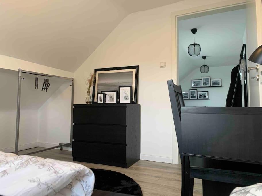 5Minuten Von Der City Entfernte Wohnung Mit Parkpl Bielefeld Exterior photo